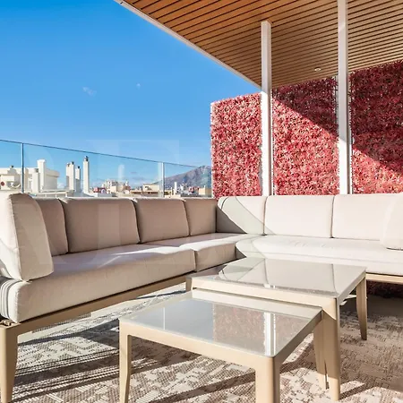 Ideal Coastal Retreat With Terrace & Gym By Rems Apartment Fuengirola