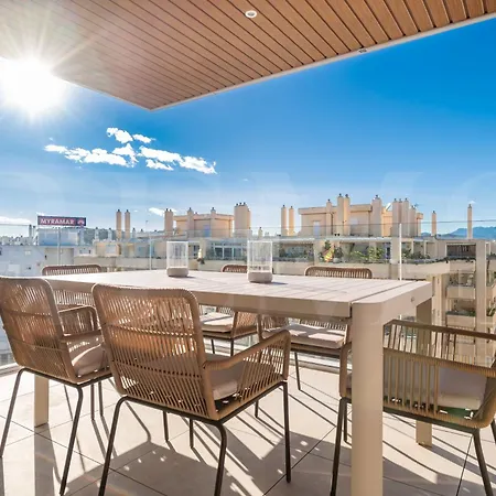 Ideal Coastal Retreat With Terrace & Gym By Rems * Fuengirola